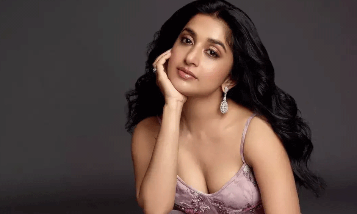 Meera Jasmine's second innings in Tollywood!